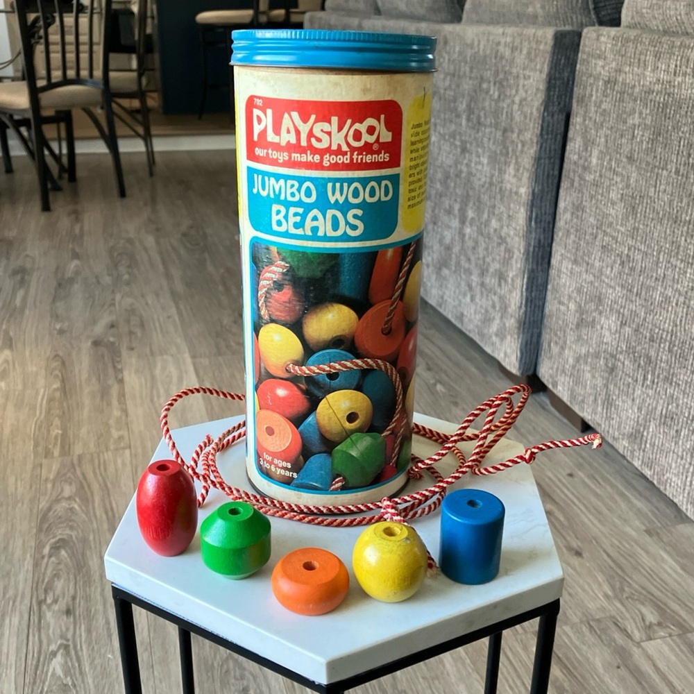 Vintage Playskool 1974 Jumbo Wood Beads in Original Tin W/ All Original Pieces